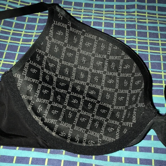 Victoria’s Secret bra 36C ❤️‎ - Picture 4 of 5